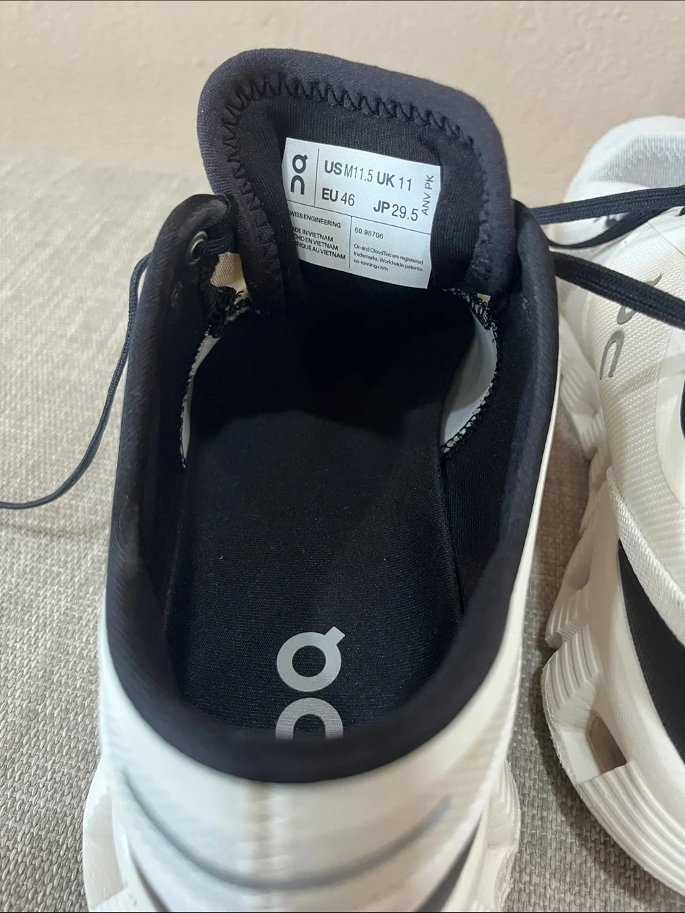 On Running Men's Athletic Sneakers in White and Black  Size 11.5